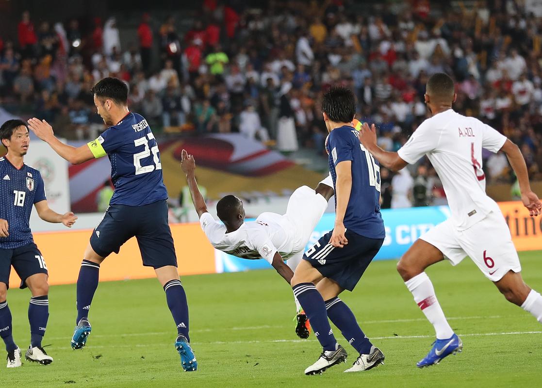 日本对卡塔尔足球比赛直播